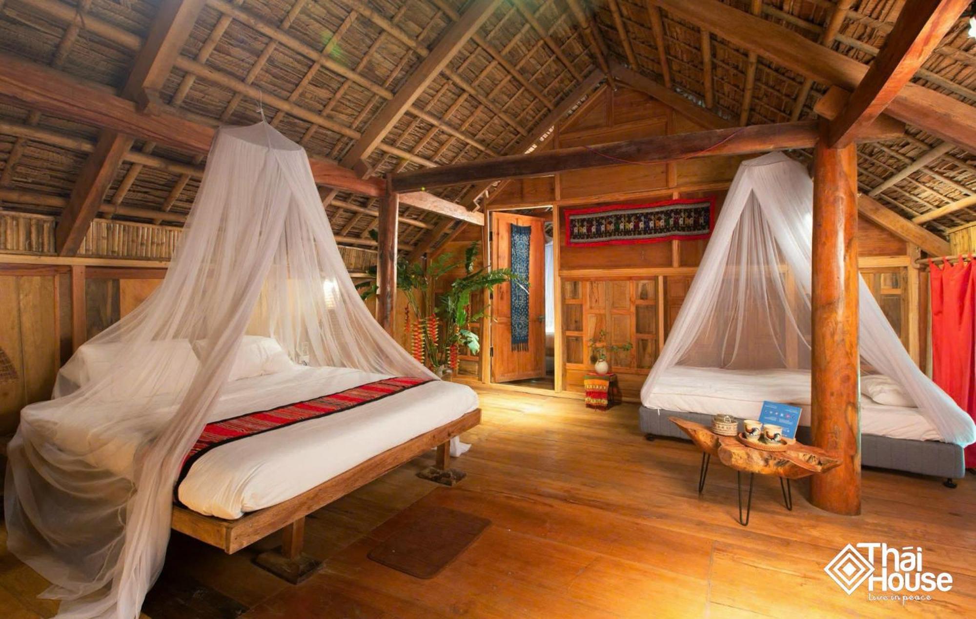 Thai House Pu Luong - Century Old Stilt House With Terrace Views Huong Ba Thuoc Luaran gambar