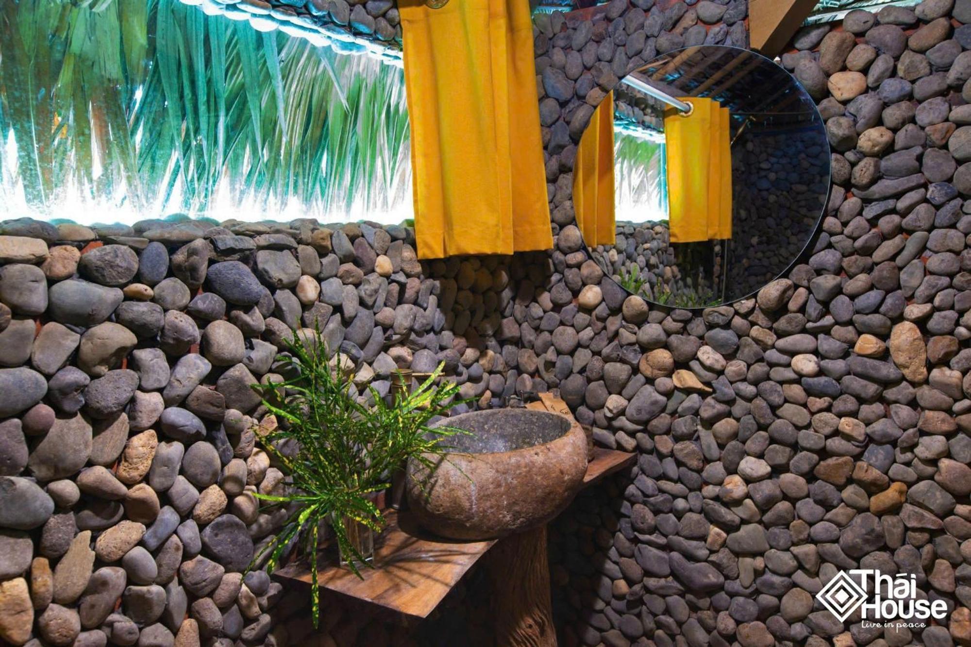 Thai House Pu Luong - Century Old Stilt House With Terrace Views Huong Ba Thuoc Luaran gambar